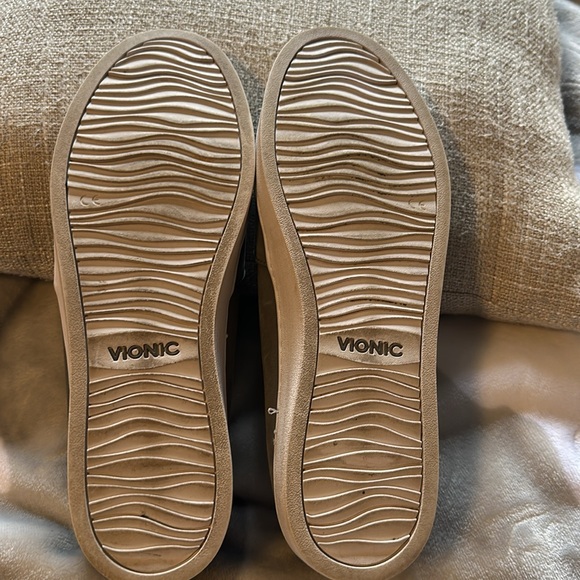 VIONIC womens slip on sneakers size 9 excellent condition - Picture 6 of 11